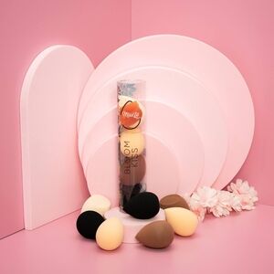 Bloom Kiss Makeup Sponges Set